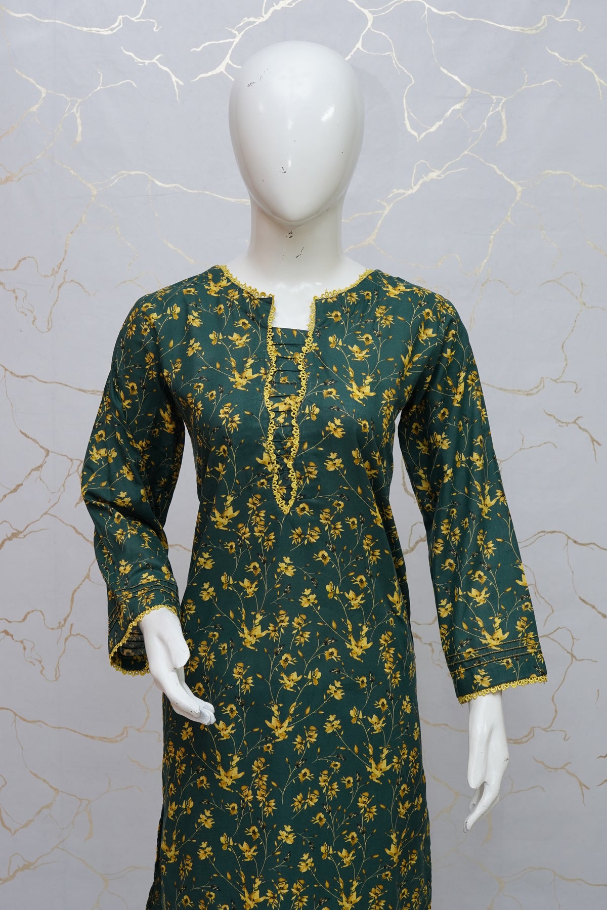 50% Off Mahak Printed Lawn Stitched 2 Piece (Shirt Trouser)