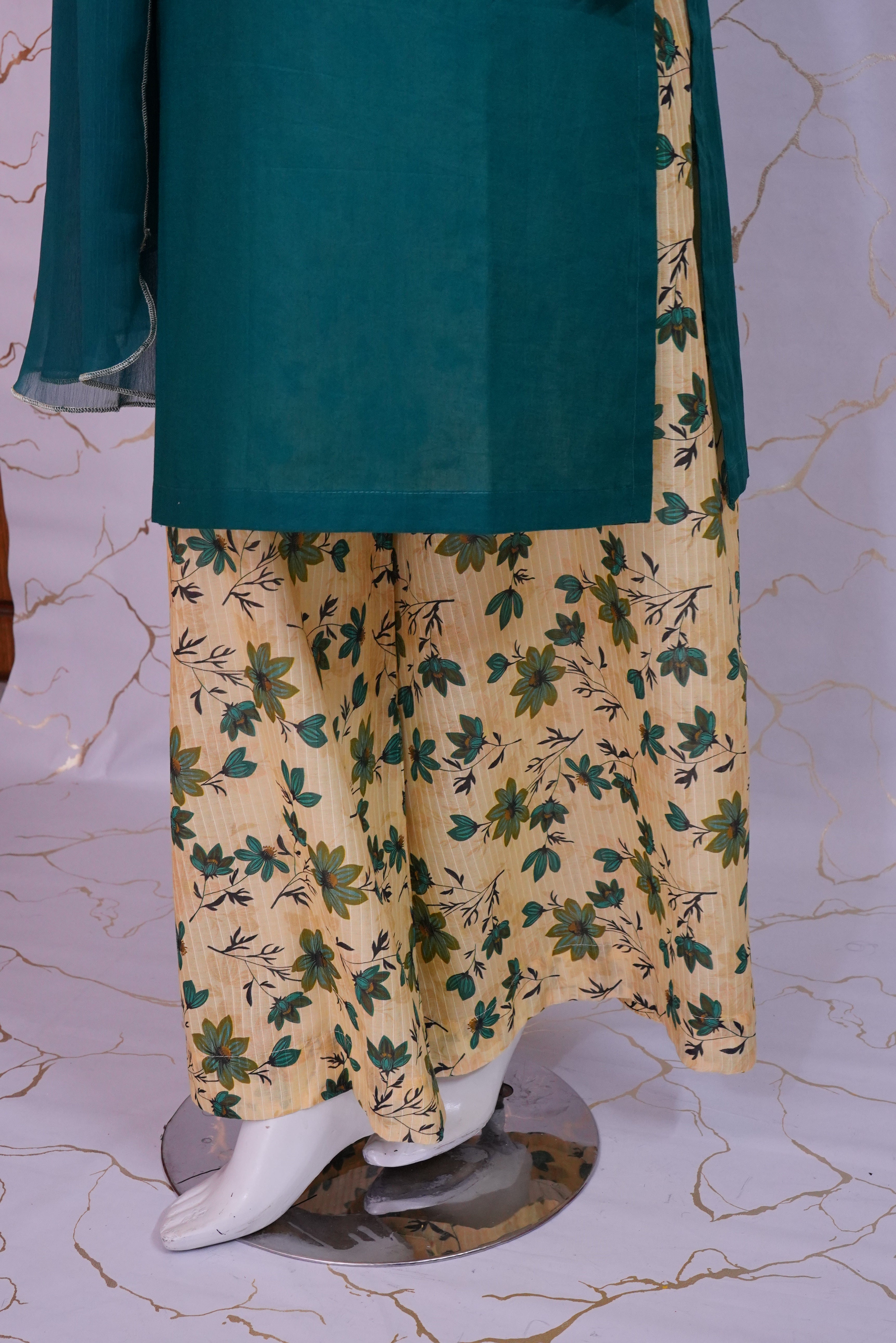 Emerald 3 pcs Lawn Cotton Embroidered Dress