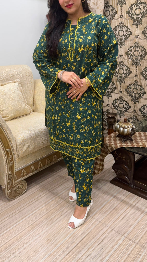 50% Off Mahak Printed Lawn Stitched 2 Piece (Shirt Trouser)